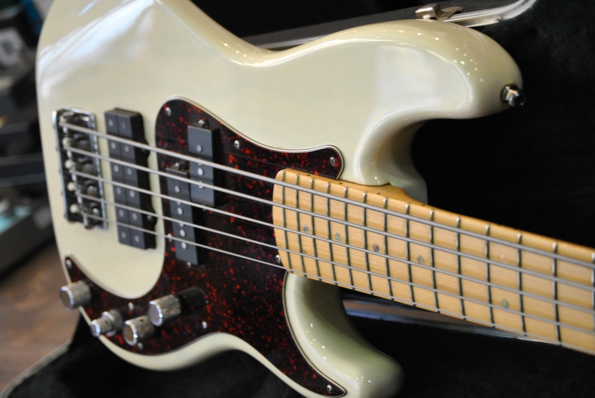 Fender American Deluxe Precision Bass V D Occasion Fender